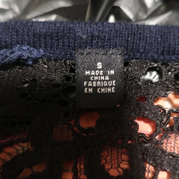 Anthropologie Mixed Media NAVY Pullover - Size Small - Picture 10 of 11